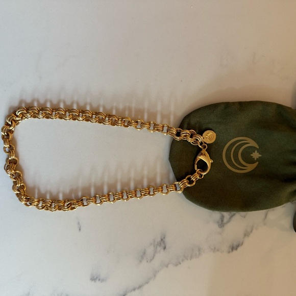 Jane Win Gold Chain Necklace - Picture 1 of 2
